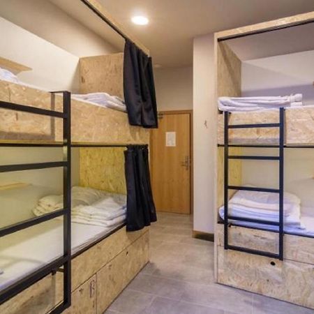 Egunon Bilbao Hostel Buitenkant foto