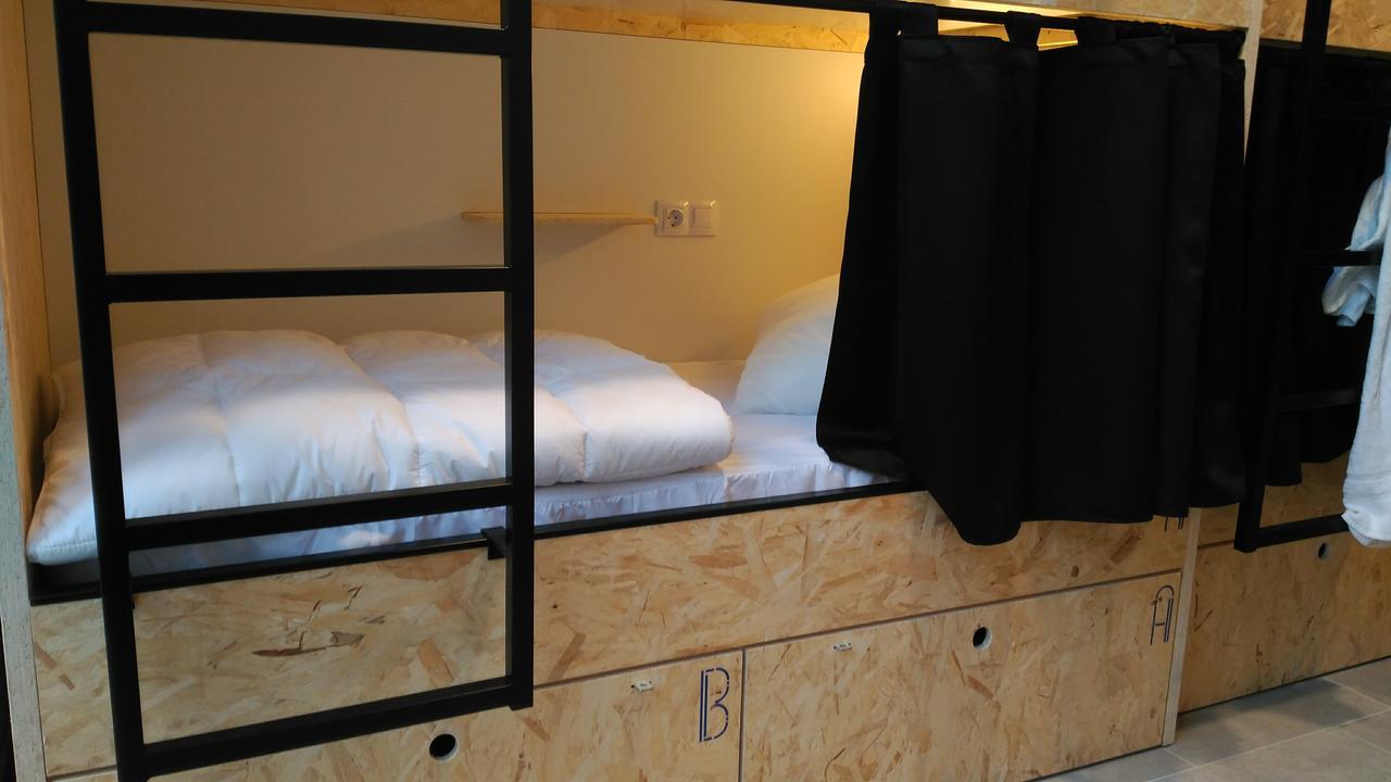 Egunon Bilbao Hostel Buitenkant foto