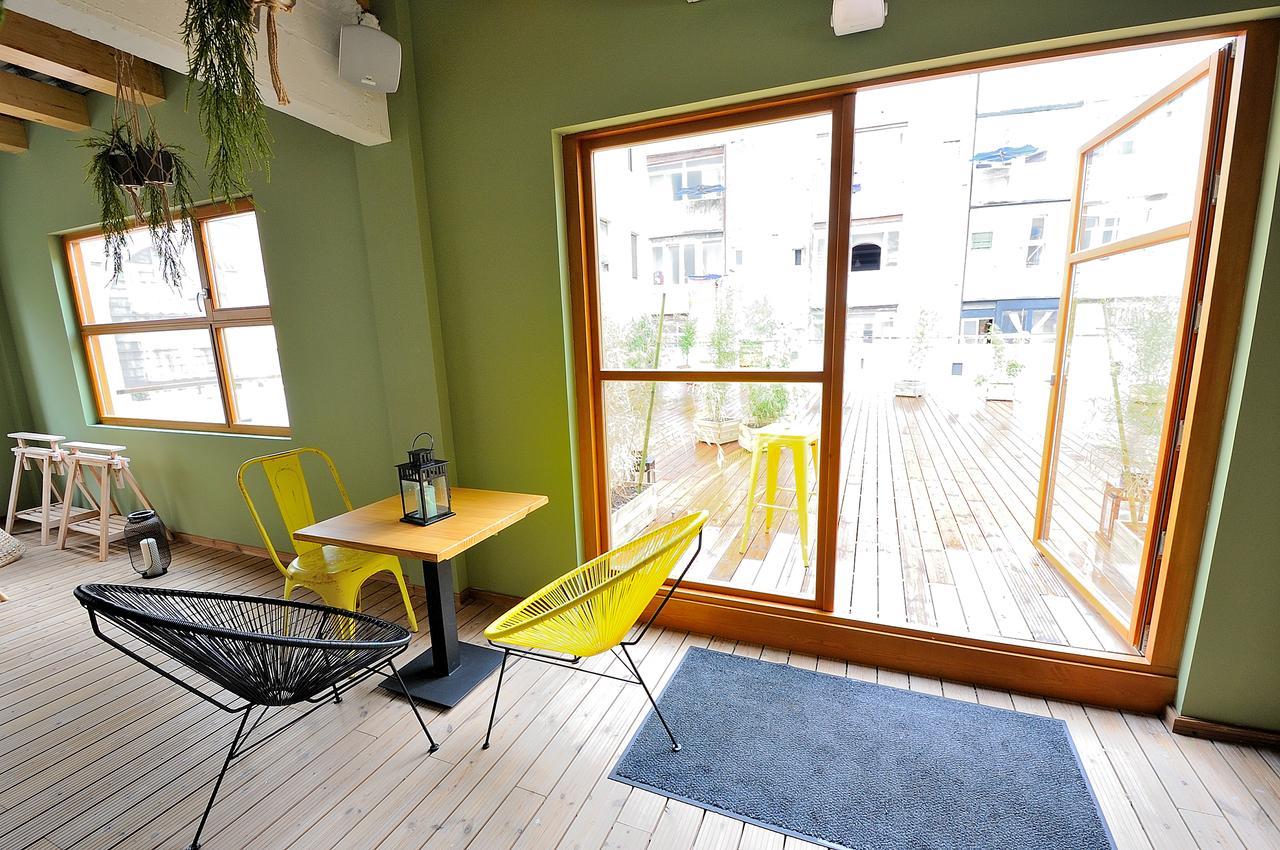 Egunon Bilbao Hostel Buitenkant foto
