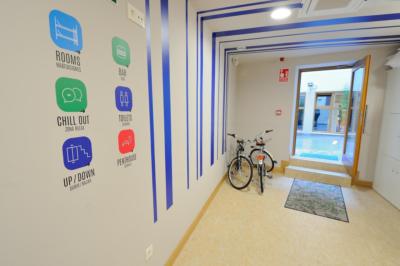 Egunon Bilbao Hostel Buitenkant foto