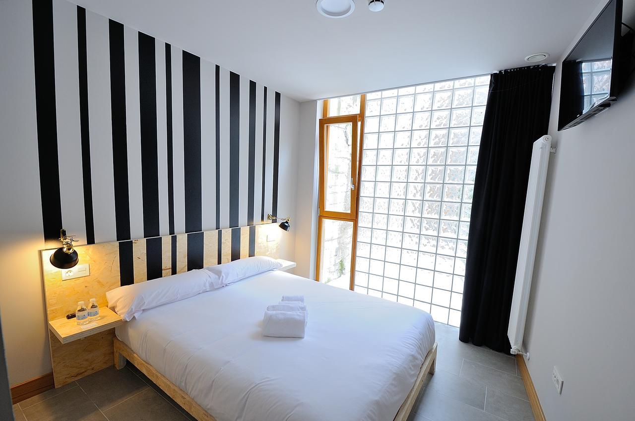 Egunon Bilbao Hostel Buitenkant foto