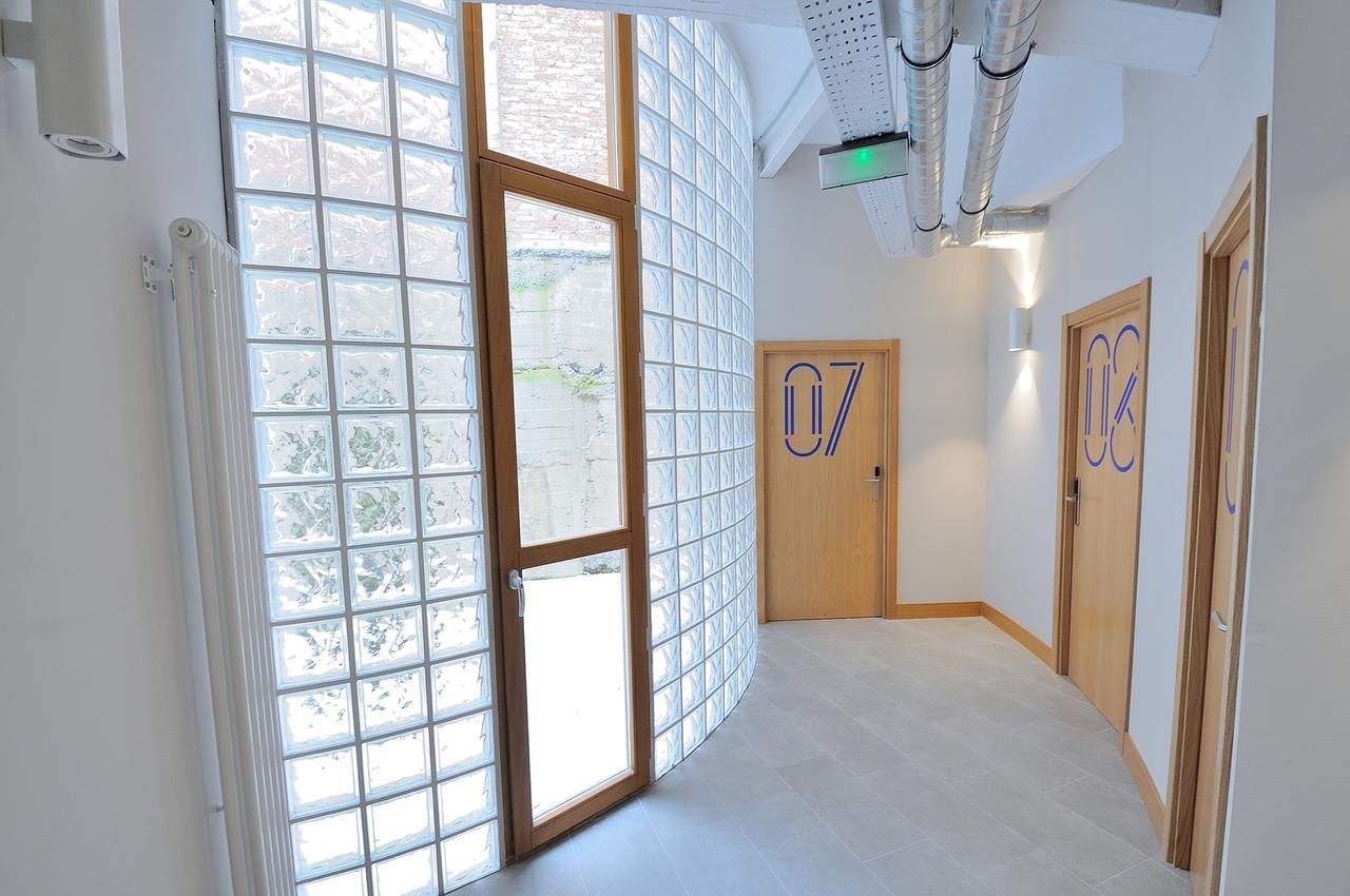 Egunon Bilbao Hostel Buitenkant foto