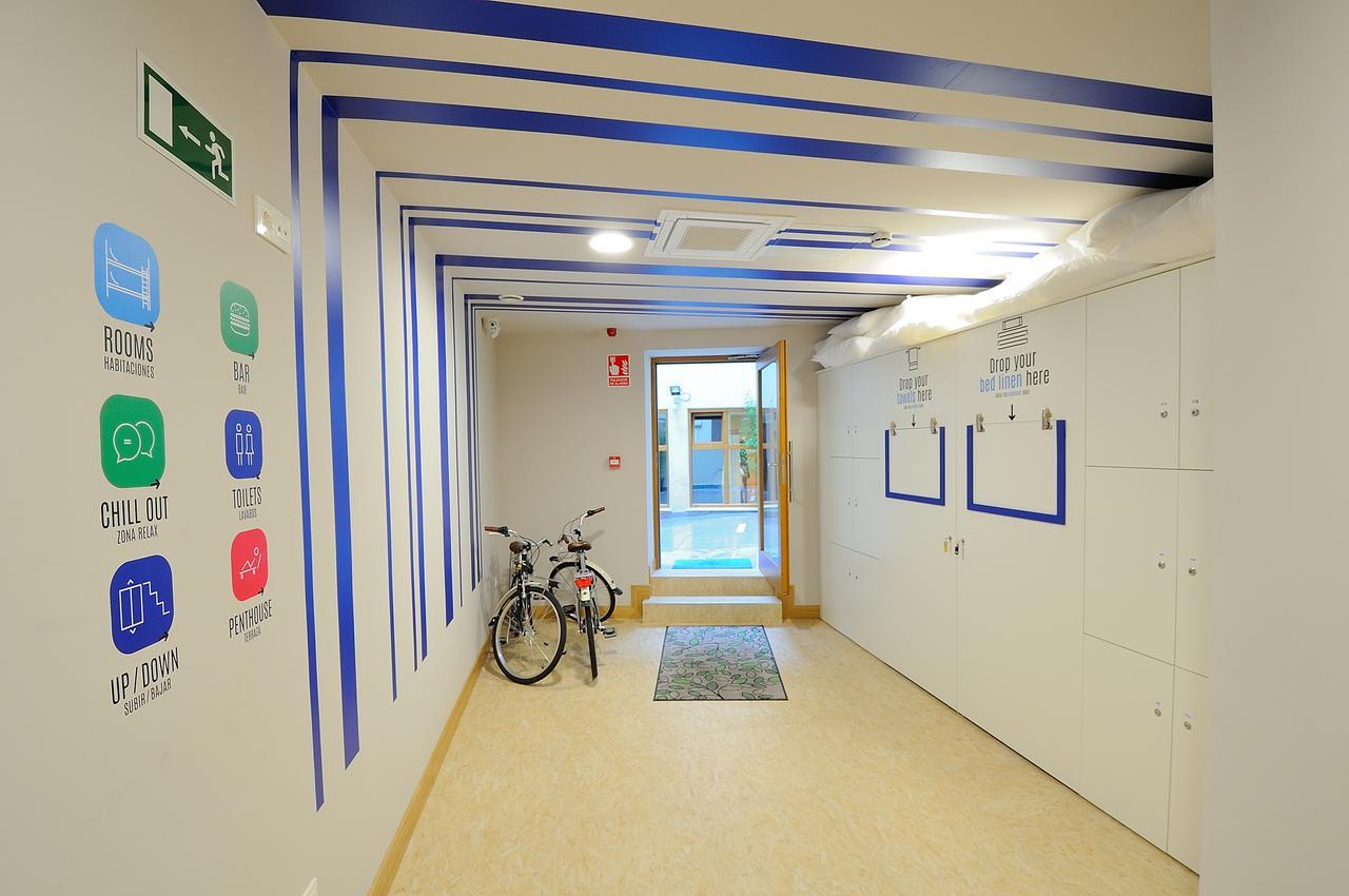 Egunon Bilbao Hostel Buitenkant foto