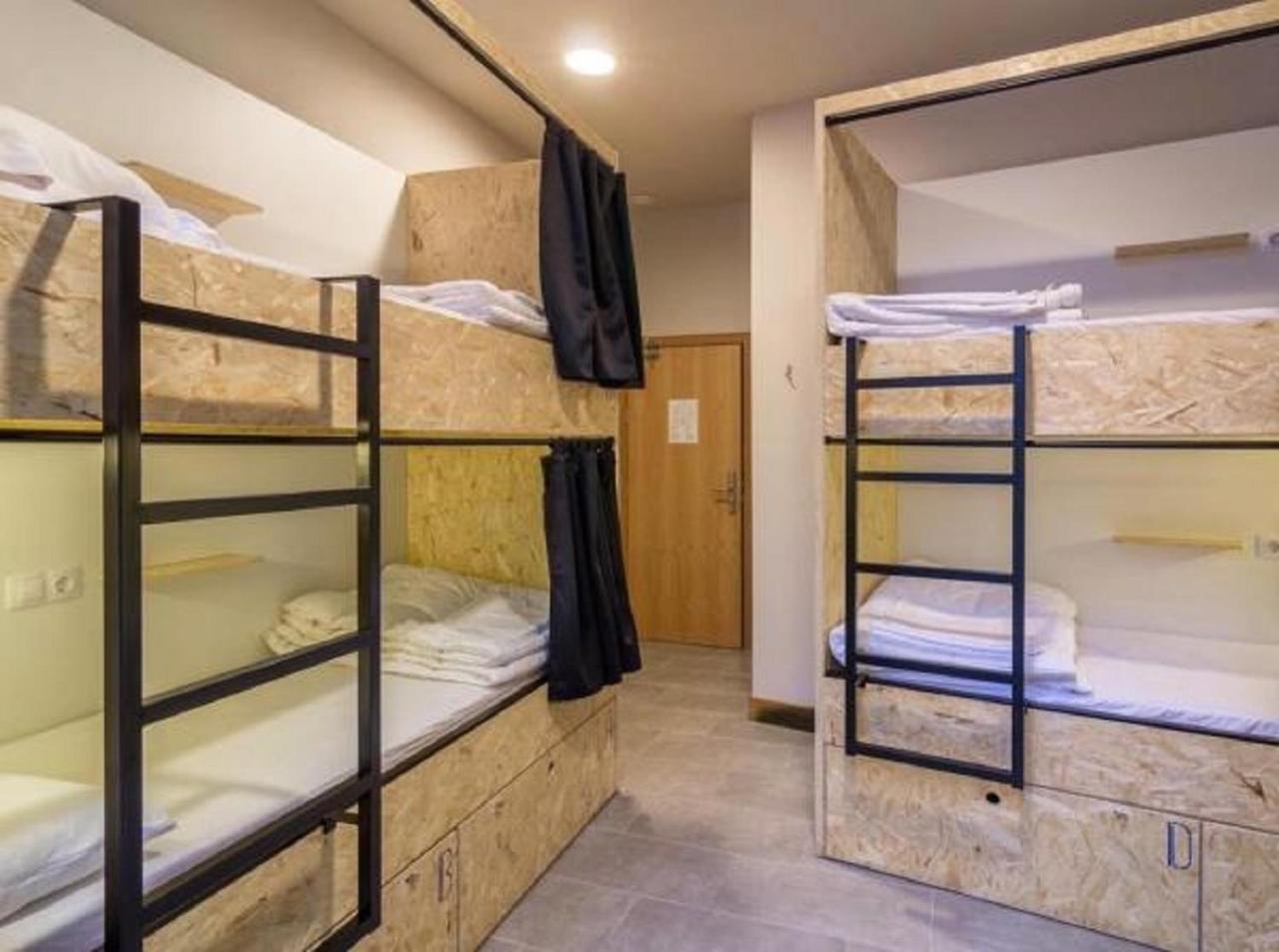 Egunon Bilbao Hostel Buitenkant foto